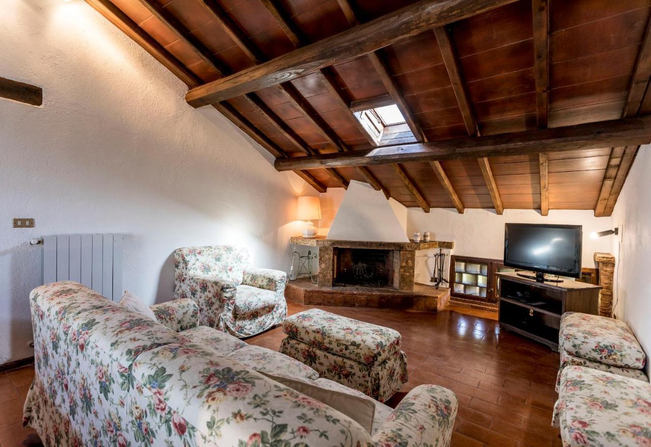 Borgo Il Poggiaccio Residenza D'Epoca Guest House Sovicille Bagian luar foto