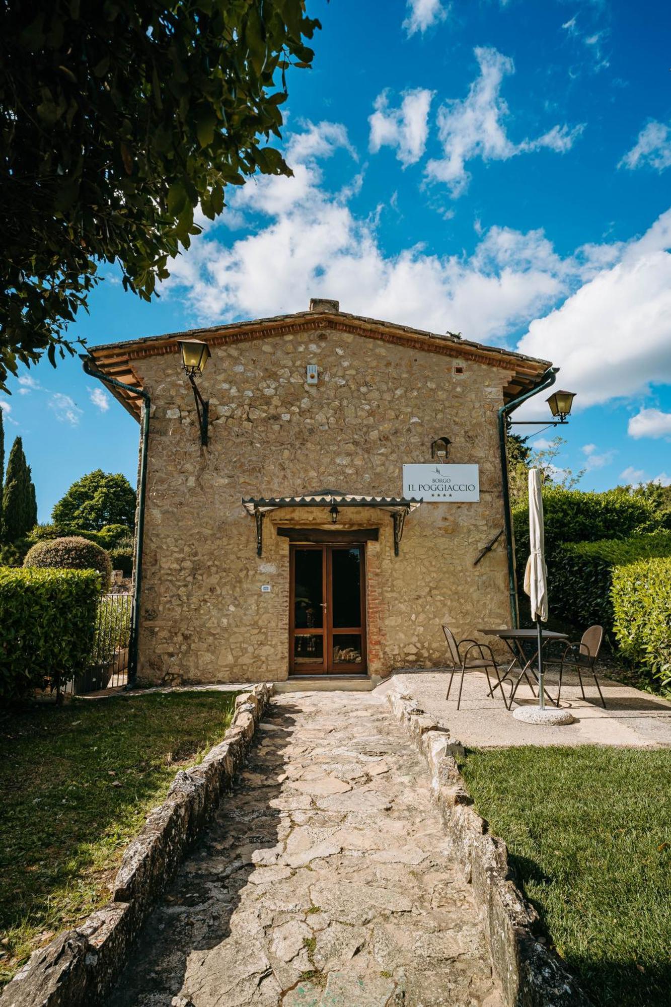 Borgo Il Poggiaccio Residenza D'Epoca Guest House Sovicille Bagian luar foto