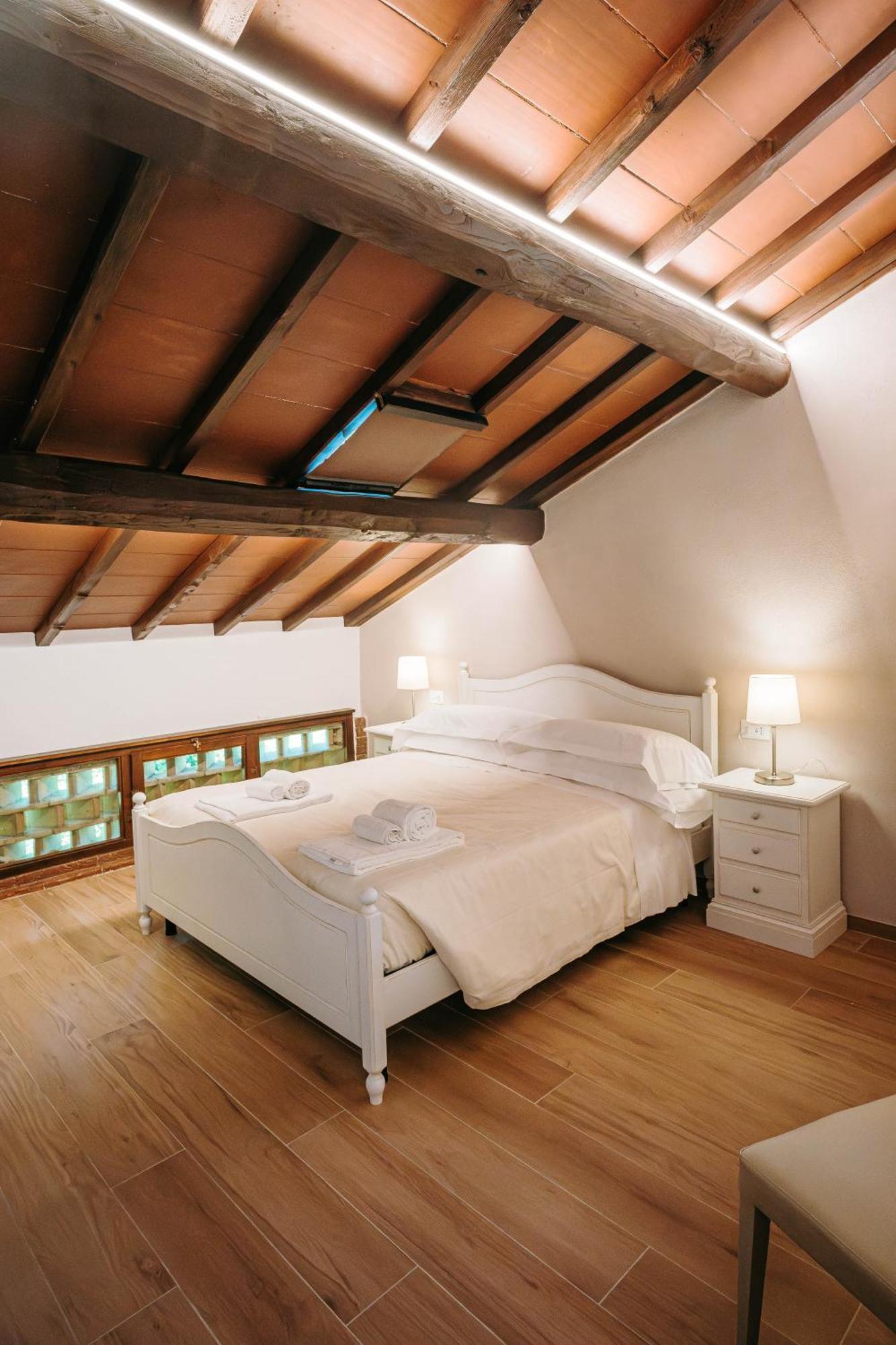 Borgo Il Poggiaccio Residenza D'Epoca Guest House Sovicille Bagian luar foto