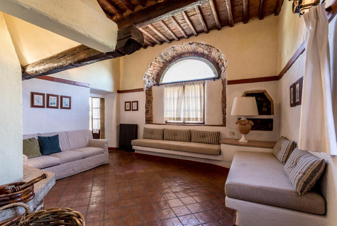 Borgo Il Poggiaccio Residenza D'Epoca Guest House Sovicille Bagian luar foto